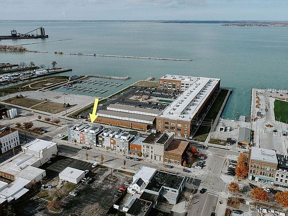 3rd image of 415 W Water St