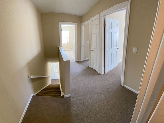 2nd image of 400-414 Chiswell St #3-412