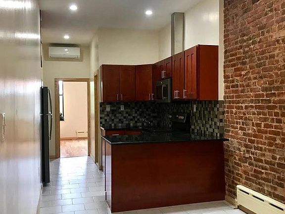 2nd image of 315 Bleecker St APT 3L