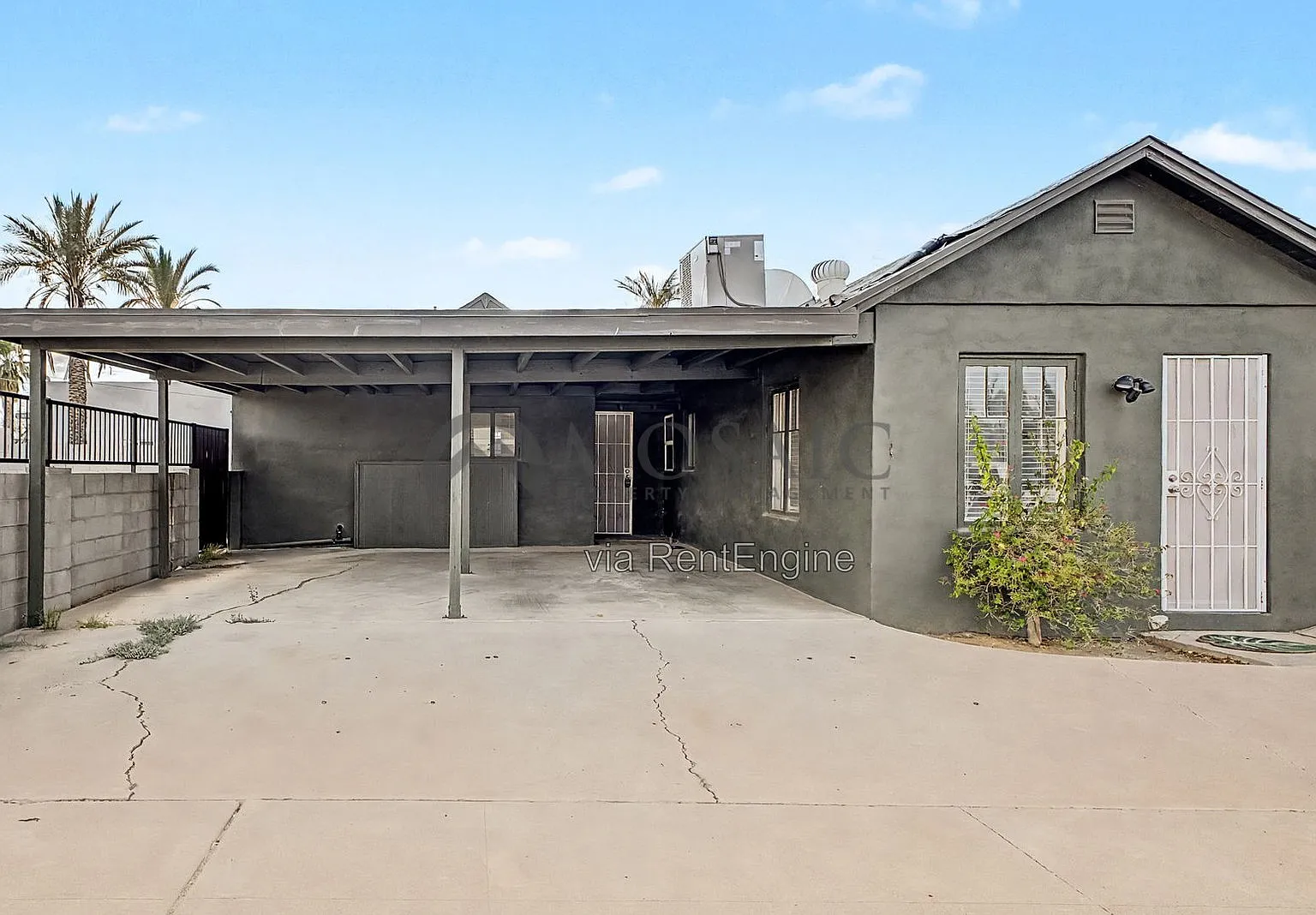2 bed, 1.5 bath, 946 sqft, $1,250 — Photo 1