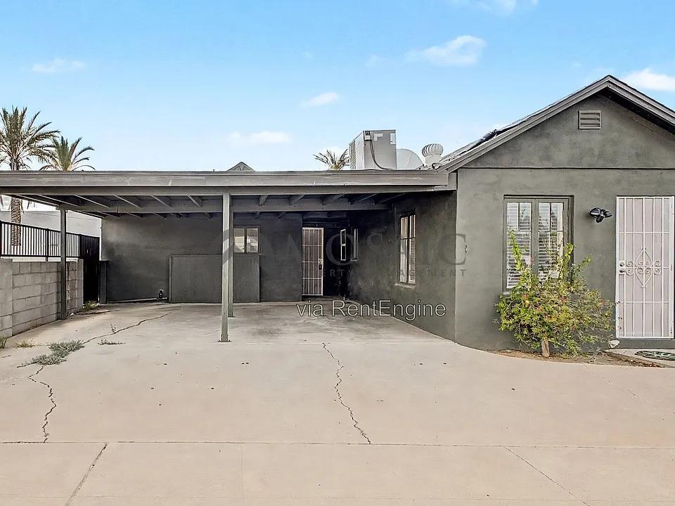 2401 W Monroe St