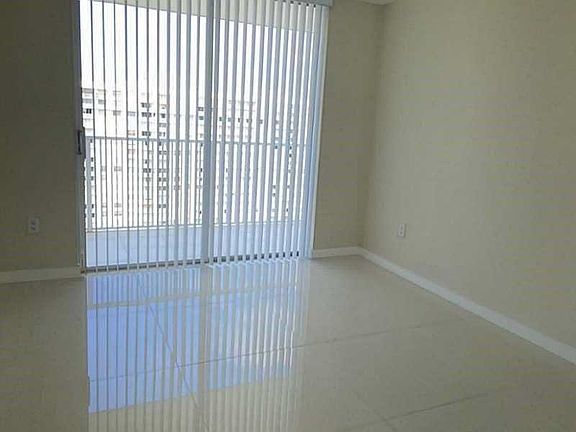 3rd image of 2851 NE 183rd St APT 2114