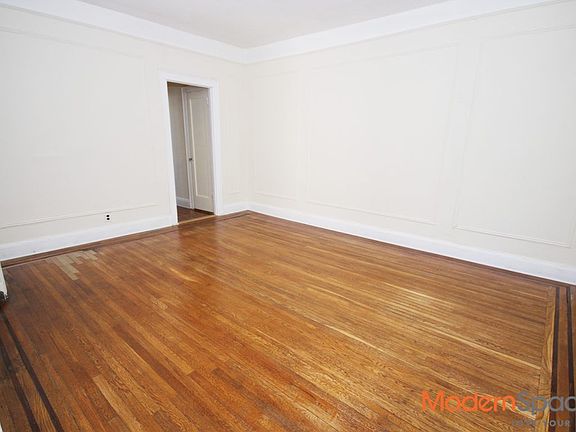5th image of 14425 33rd Ave APT 1B