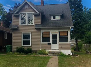 427 21st St N, Springfield, MI 49037