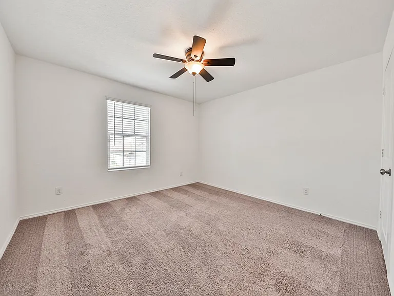 10626 McClintock Dr — Photo 25