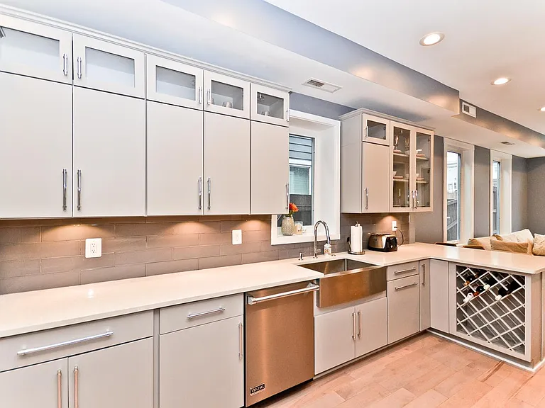 541 Quincy St NW #A — Photo 9