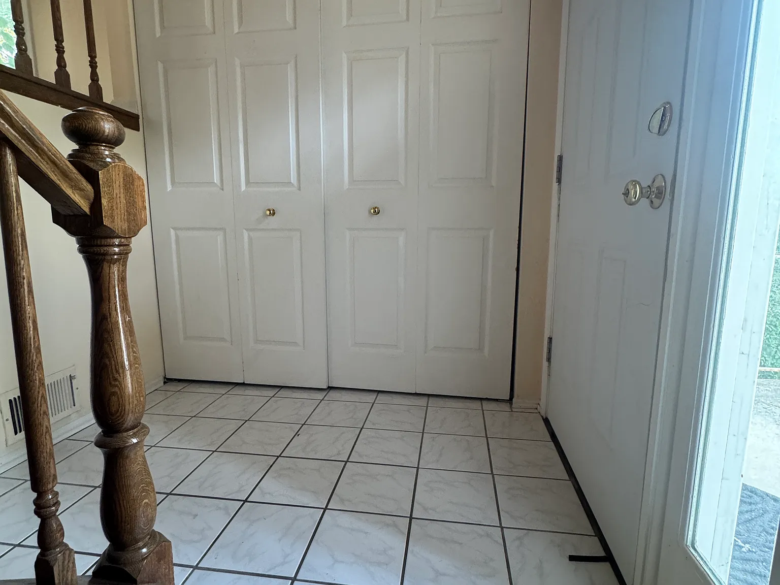 4 bed, 2218 sqft, $3,400 — Photo 4