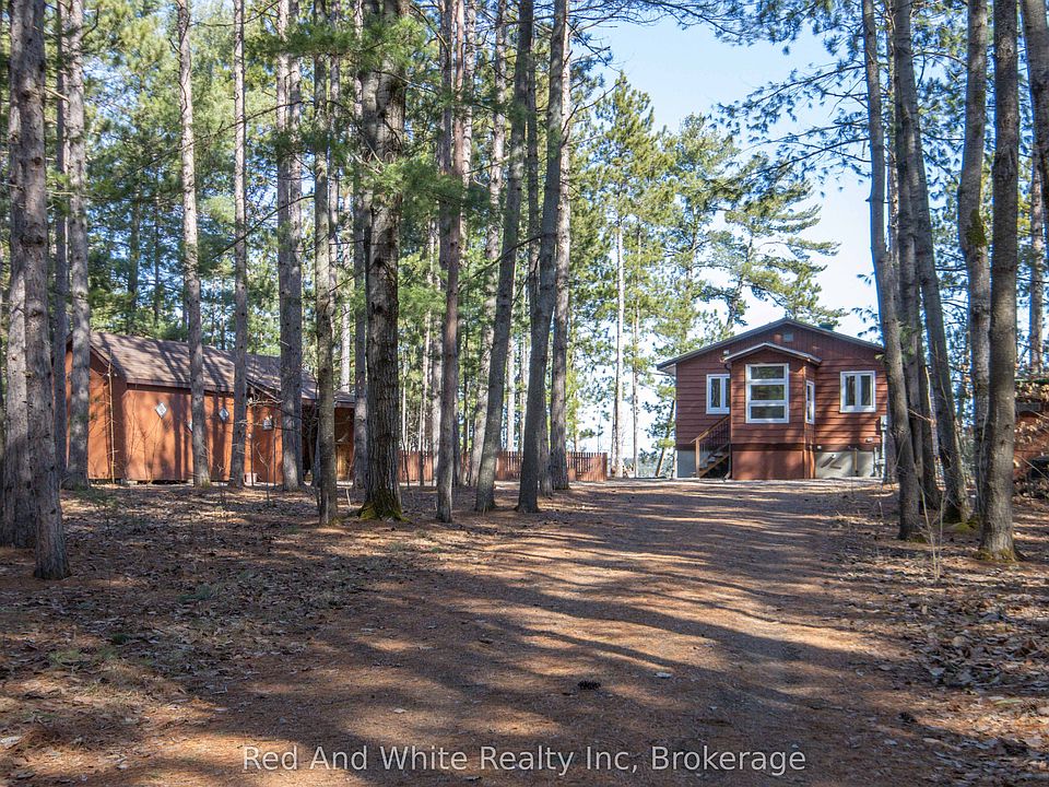 1st image of 610 Pine Point Ln