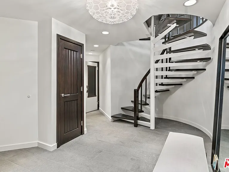31833 Sea Level Dr — Photo 12