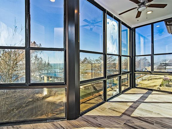 4th image of 458 Yacht Club Dr APT C