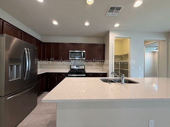 5th image of 5811 N 88th Ln