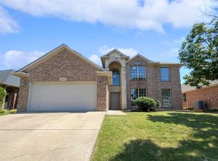2820 Calico Rock Dr, Fort Worth, TX 76131