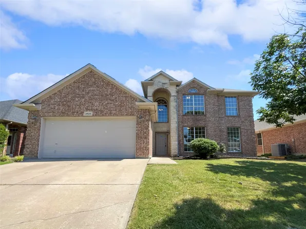 2820 Calico Rock Dr, Fort Worth, TX 76131