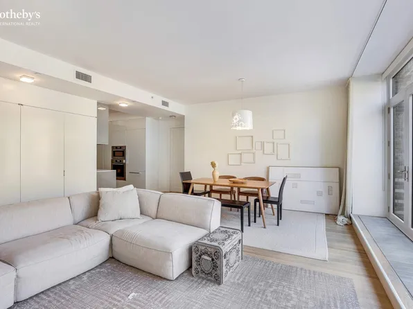 124 West 23rd Street 4A image 3 of 11
