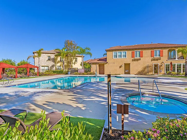 10667 Golden Willow Trl #150 — Photo 40