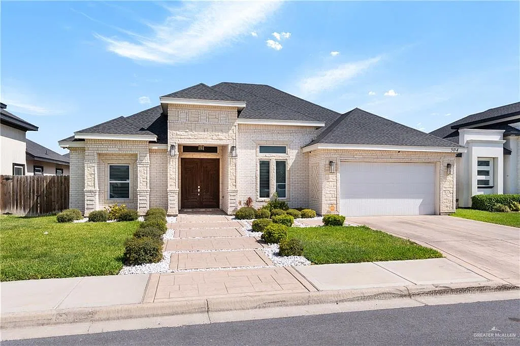 3 bed, 2.0 bath, 2114 sqft, $2,500 — Photo 1
