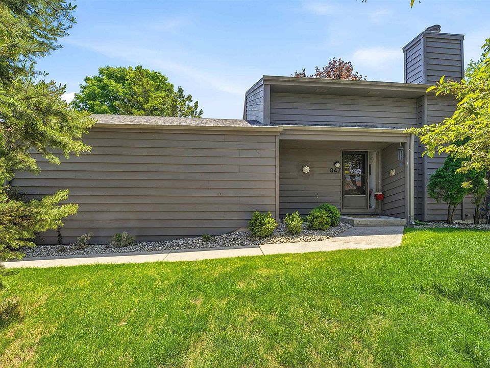 1st image of 847 E Windfield Pl