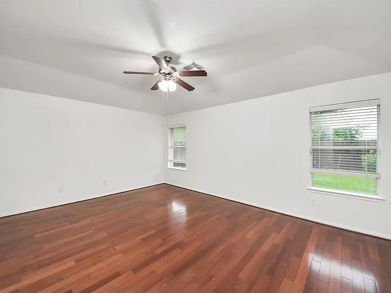 2412 Appian Way — Photo 25