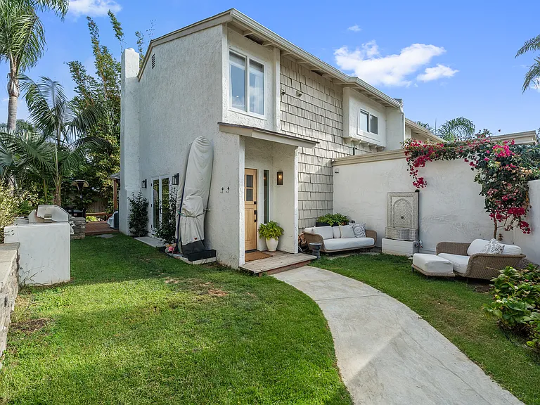 253 Calle De Madera — Photo 16
