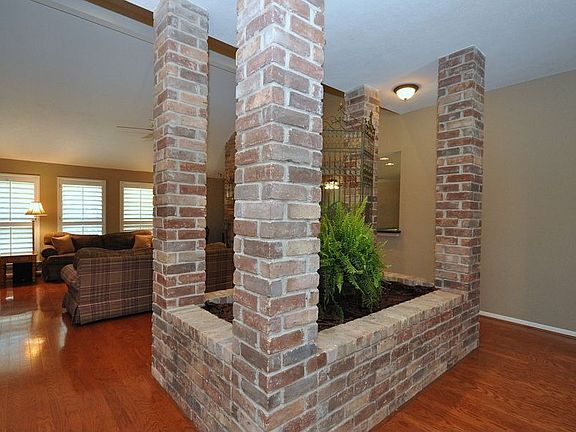 2nd image of 13622 Cedar Point Dr