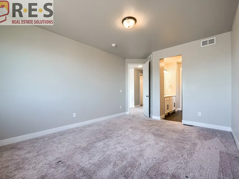 6833 Decatur St — Photo 5
