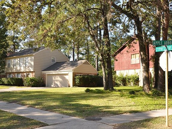 BIG corner Lot with lots of privacy 