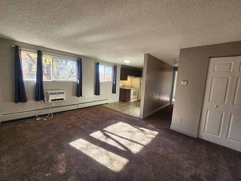 1941 Clinton St #202 — Photo 7