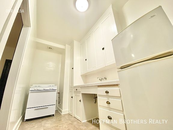 5th image of 747 Wilcox Ave APT 103