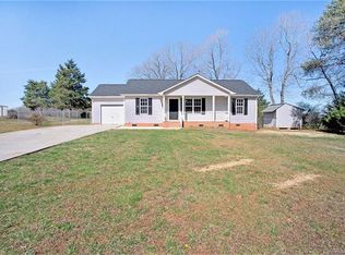 139 Potts Grant Ln, Statesville, NC 28625