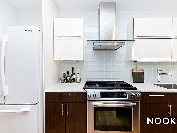 2nd image of 472 Grand Ave #8