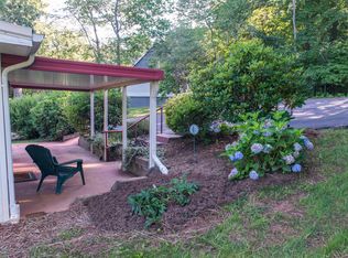 383 Bee Tree Rd, Swannanoa, NC 28778