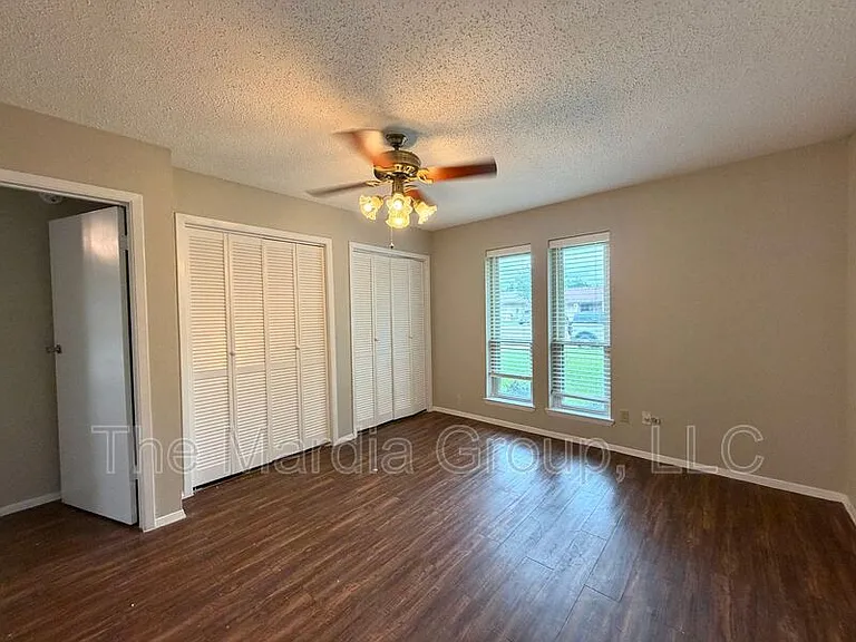 1506 Whiteoak Dr — Photo 11