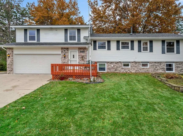 14442 Gladiola Ct, Apple Valley, MN 55124