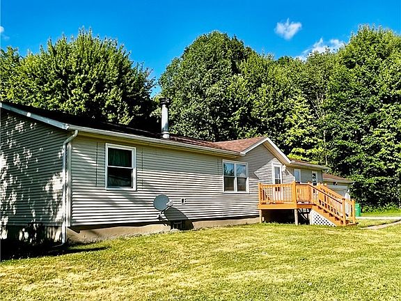 2nd image of 1324 Lake Vue Dr