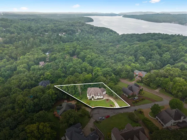 5802 Muirfield Ln, Chattanooga, TN 37416