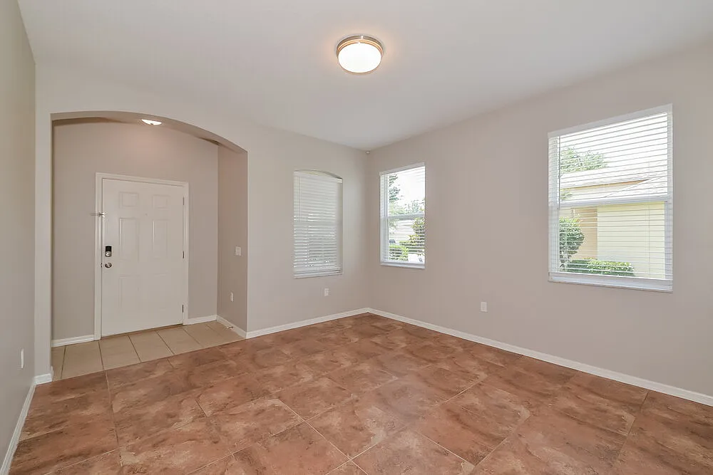 4 bed, 2.0 bath, 1736 sqft, $2,150 — Photo 3
