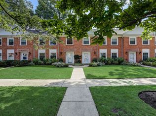343 Greenleaf Ave, Wilmette, IL 60091