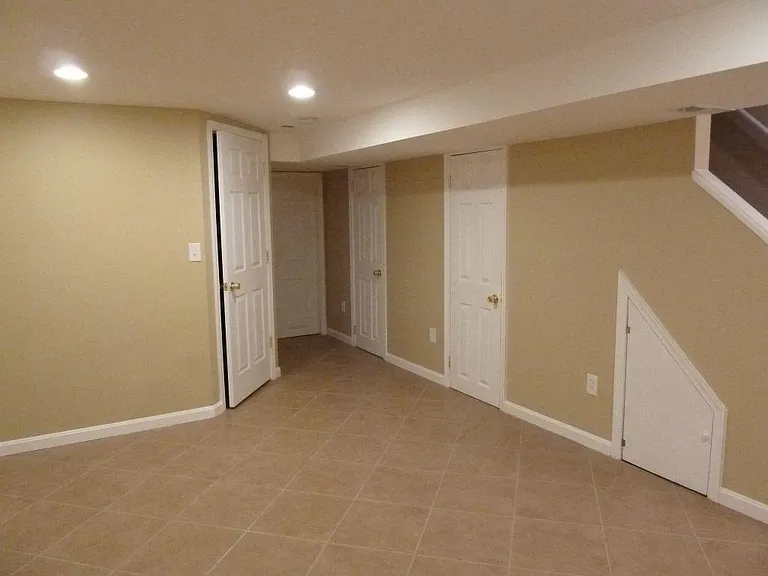 5816 Cedonia Ave — Photo 8