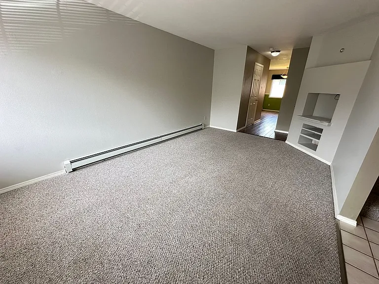 209 E 18th Ave #10 — Photo 3