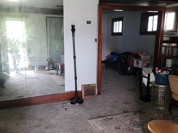 3rd image of 5545 Pacific St