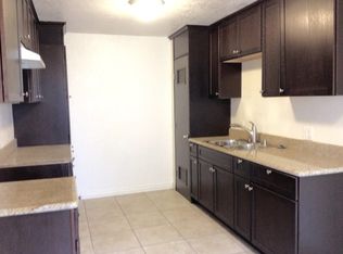 1041 W Reeve St APT 2, Compton, CA 90220