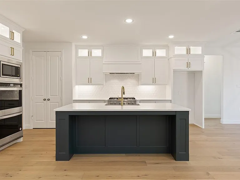 2380 Rainforest Dr — Photo 17