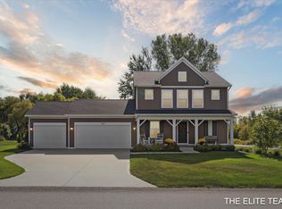 7584 Ridgeline Dr, Zeeland, MI 49464