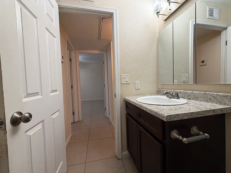 1809 E Broadway Rd #6 — Photo 12