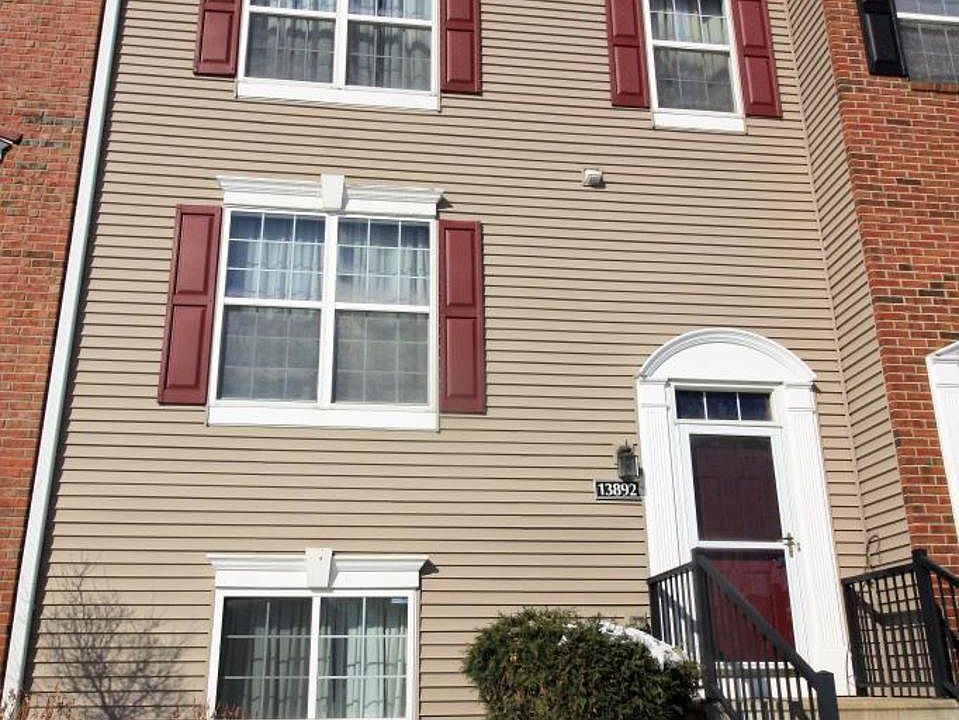 1st image of 13892 Hematite St NW