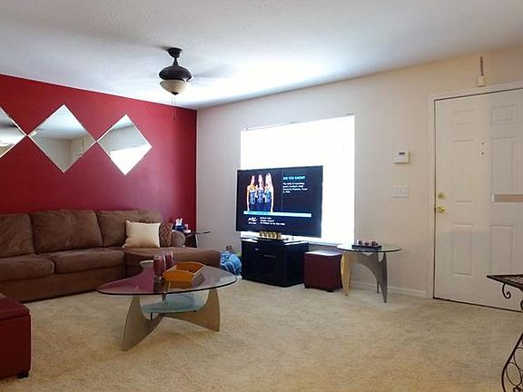 3rd image of 1826 Pineland Dr