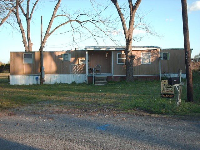 2nd image of 57 Peach Cir