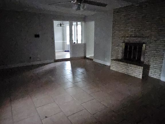 2nd image of 9480 Clausen Ct