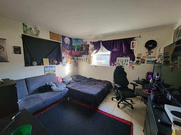 3rd image of 5270 SW 90th Way #4