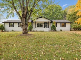 1922 Hampton Dr, Lebanon, TN 37087